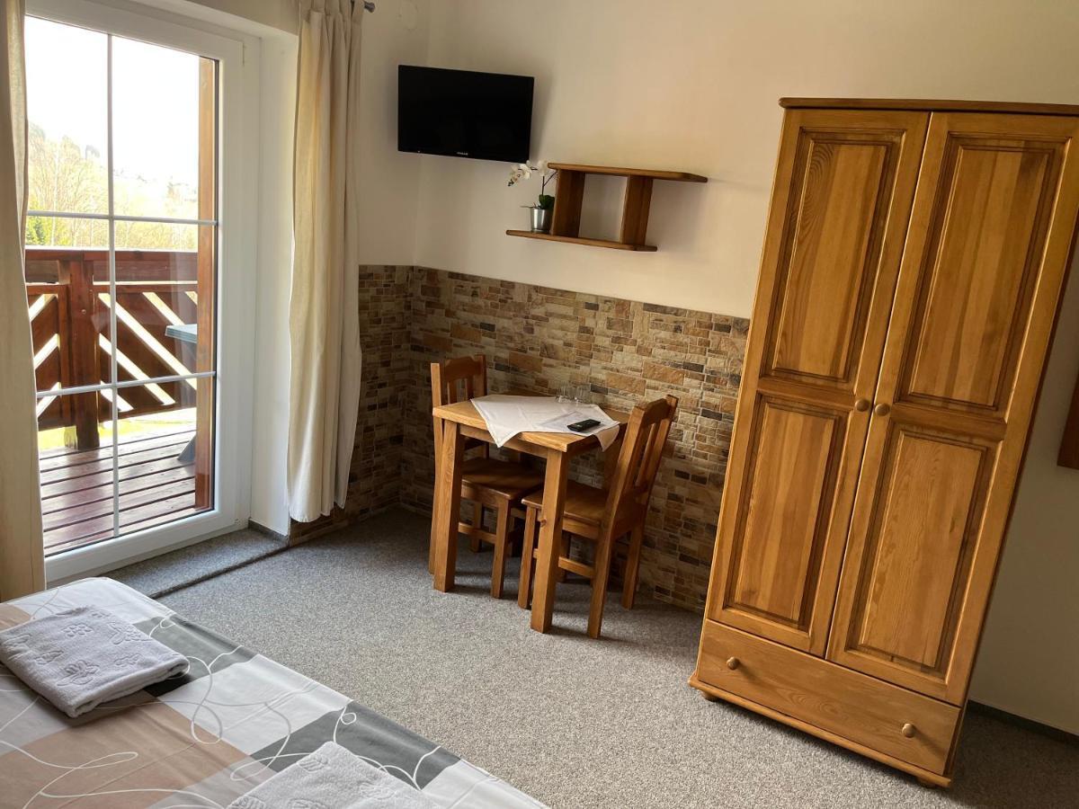 Na Planyrce Hotell Paseky nad Jizerou Eksteriør bilde